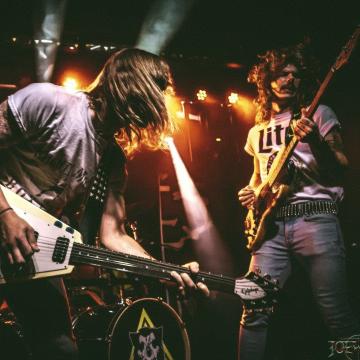 TORONTO'S DEADWOLFF RELEASE NEW SINGLE "HOMEWARD BOUND"
