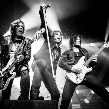EUROPE TO RELEASE "HOLD YOUR HEAD UP" SINGLE IN SEPTEMBER; NEW ALBUM EXPECTED IN LATE '24 / EARLY '25