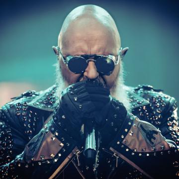 JUDAS PRIEST - FAN FILMED VIDEO FROM 50 HEAVY METAL YEARS NORTH AMERICAN TOUR KICK-OFF SHOW IN PEORIA STREAMING; SETLIST REVEALED