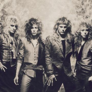 FORMER DOKKEN BASSIST JEFF PILSON LOOKS BACK ON UNDER LOCK AND KEY - "I ALWAYS THOUGHT IT WAS A MISTAKE TO PUT OUT 'THE HUNTER' FIRST"