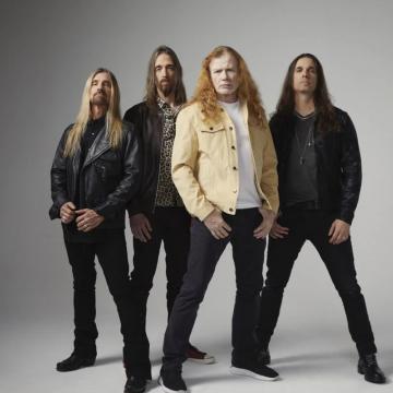 IRON MAIDEN, DIAMOND HEAD, AC/DC AND MORE – MEGADETH’S DAVE MUSTAINE REVEALS HIS FAVORITE ALBUMS OF ALL TIME; VIDEO