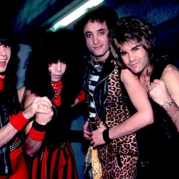QUIET RIOT'S NINTH STUDIO ALBUM, 'ALIVE AND WELL', TO GET DELUXE REISSUE TREATMENT