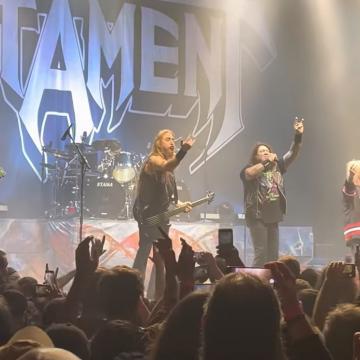 EXODUS FRONTMAN STEVE "ZETRO" SOUZA PERFORMS "OVER THE WALL" WITH TESTAMENT IN BOSTON (VIDEO)