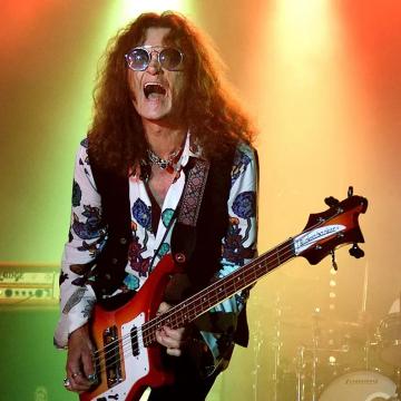 GLENN HUGHES ON A FULL TIME BLACK SABBATH POSITION “I WOULD HAVE SAID VERY KINDLY I HAVE TO DECLINE, BECAUSE IT REALLY WASN'T ME TO BE IN A METAL BAND I’M NOT INTO THAT”