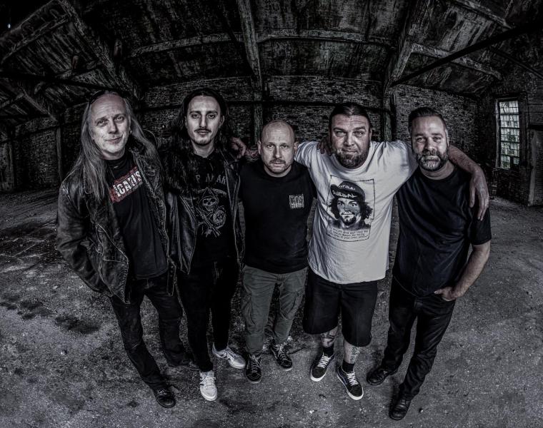 BONDED FEAT. FORMER SODOM, SUICIDAL ANGELS MEMBERS DEBUT MUSIC VIDEO FOR NEW SINGLE "WATCH (WHILE THE WORLD BURNS)"