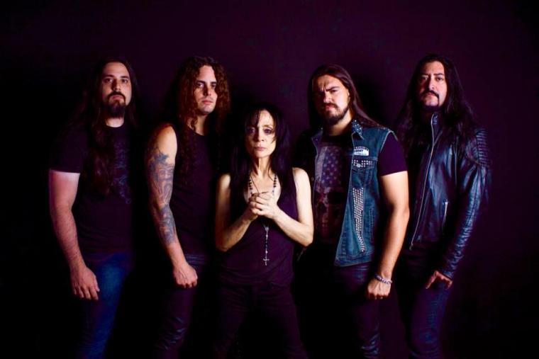 LEATHER LEONE: ΝΕΑ SOLO ΚΥΚΛΟΦΟΡΙΑ ΜΕΤΑ ΑΠΟ 29 ΧΡΟΝΙΑ
