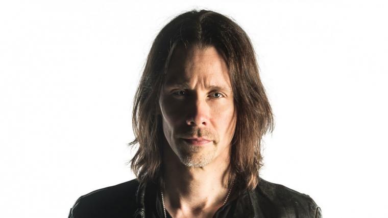 ΠΡΩΤΟ SOLO ΑΛΜΠΟΥΜ ΑΠΟ ΤΟΝ MYLES KENNEDY ΤΟΝ ΜΑΡΤΙΟ