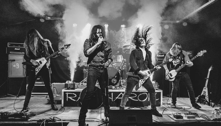 ΤΗΕ NIGHT ETERNAL: NEO SINGLE ME TITΛΟ "SHADOW'S SERVANTS"