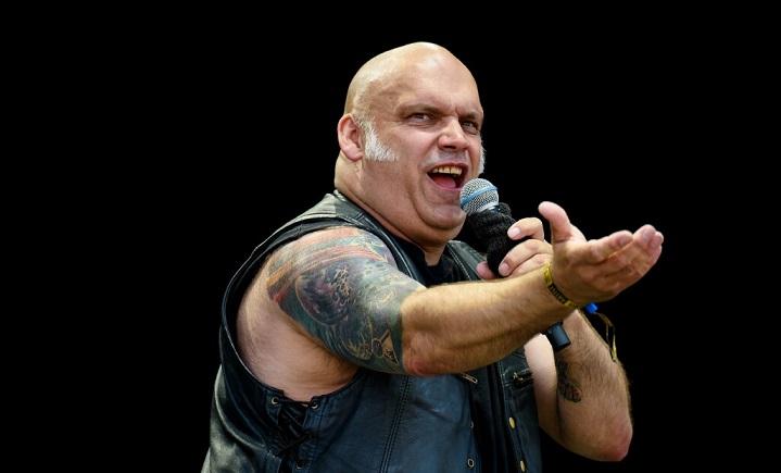 BLAZE BAYLEY: ΚΥΚΛΟΦΟΡΕΙ ΝΕΟ ΔΙΣΚΟ