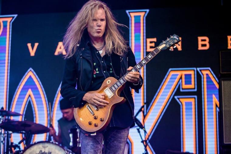 ADRIAN VANDENBERG: ΔΕΝ ΑΠΟΚΛΕΙΕΙ ΣΥΝΕΡΓΑΣΙΑ ΜΕ ΤΟΝ DAVID COVERDALE