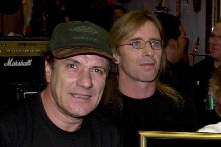 O BRIAN JOHNSON KAI O PHIL RUDD ΠΙΣΩ ΣΤΟΥΣ AC/DC ΓΙΑ ΝΕΟ ΑΛΜΠΟΥΜ