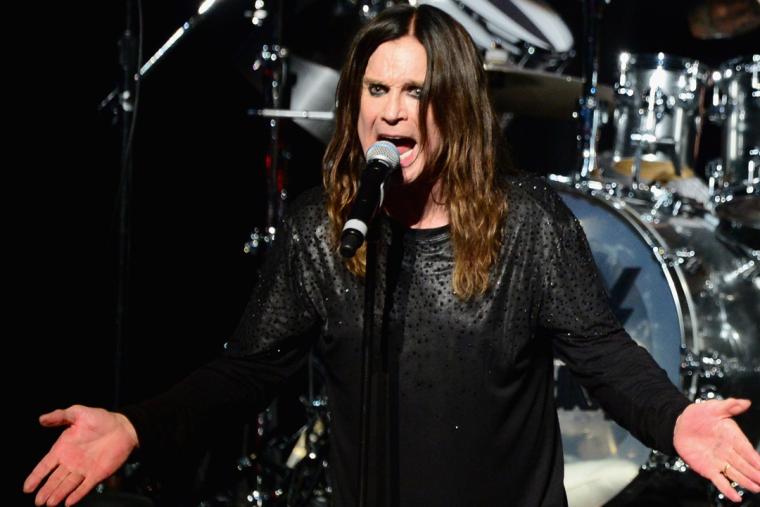 ΔΕΙΤΕ 5 ΤΡΑΓΟΥΔΙΑ ΜΕ ΤΟΝ OZZY ΑΠΟ ΤΗΝ ΧΘΕΣΙΝΗ ΤΟΥ ΕΜΦΑΝΙΣΗ ΜΕ ΤΟΥΣ ROYAL MACHINES