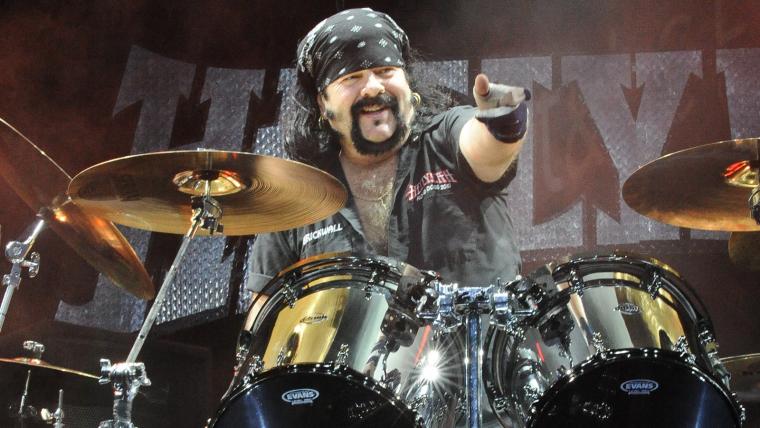 ΕΦΥΓΕ ΑΠΟ ΤΗ ΖΩΗ Ο VINNIE PAUL