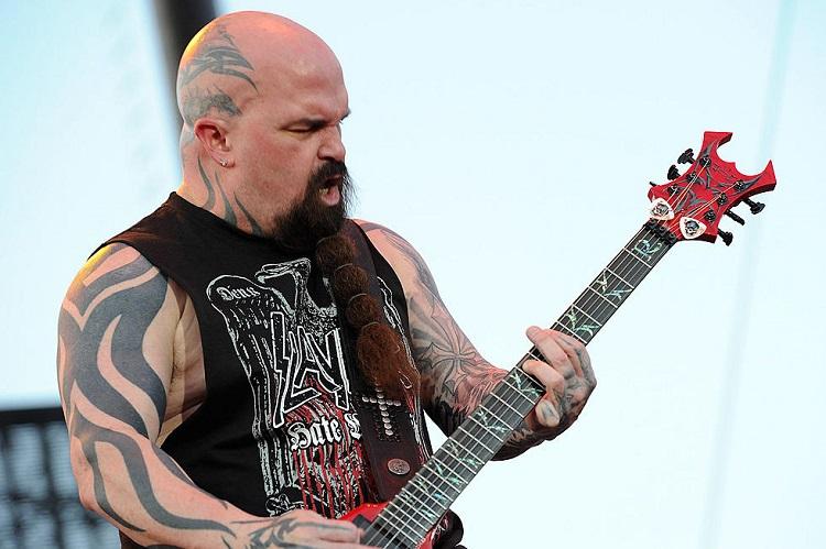 KERRY KING: ΥΠΟΝΙΕΣ ΓΙΑ ΚΑΙΝΟΥΡΓΙΑ ΜΟΥΣΙΚΗ