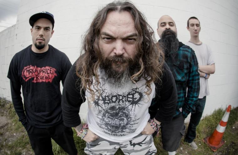 MAX CAVALERA: ΓΙΑ ΜΗΝΕΣ ΔΕΝ ΗΘΕΛΑ ΝΑ ΞΑΝΑΠΑΙΞΩ ΜΟΥΣΙΚΗ