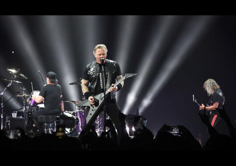 METALLICA - FAN-FILMED VIDEO OF FIRST WELCOME TO ROCKVILLE HEADLINE SET STREAMING