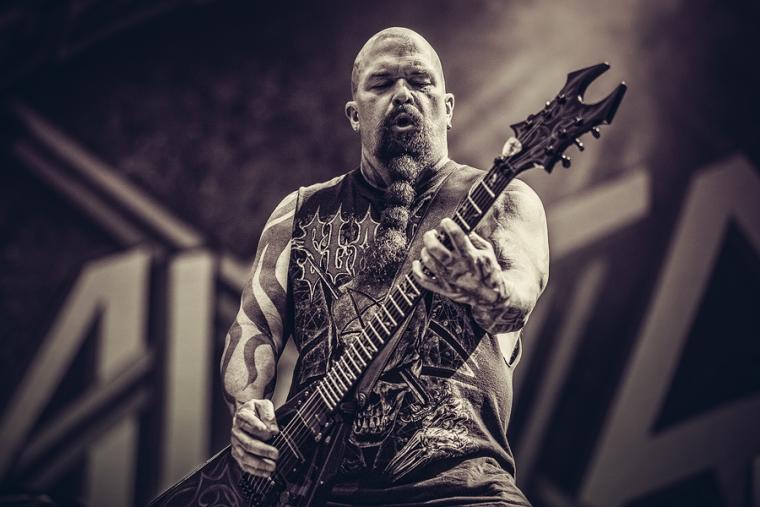 SLAYER: O KERRY KING ΔΙΑΛΕΓΕΙ ΤΑ ΑΓΑΠΗΜΕΝΑ ΤΟΥ 10! 