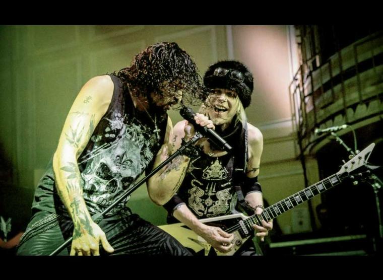 WATCH MICHAEL SCHENKER PERFORM UFO CLASSICS WITH RAINBOW SINGER RONNIE ROMERO IN WOLVERHAMPTON