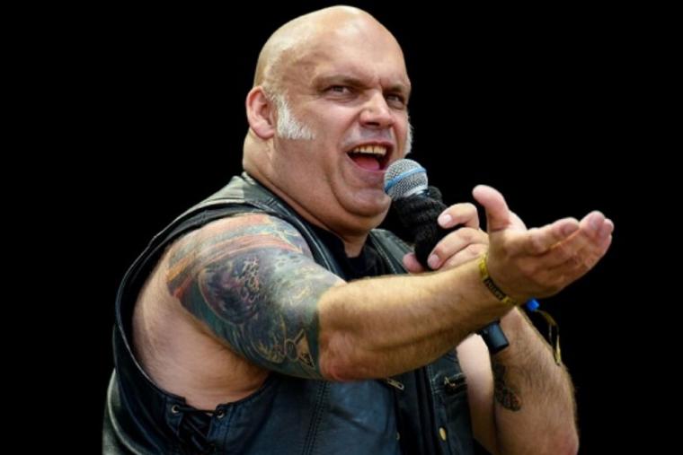 BLAZE BAYLEY - "I TRIED TO JOIN THE CHOIR AT SCHOOL AND GOT KICKED OUT FOR BEING TOO LOUD"; VIDEO
