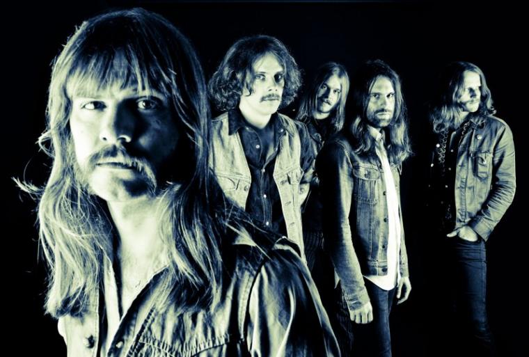 HORISONT RELEASE COVER OF PHIL EVERLY'S "LION AND THE LAMB"