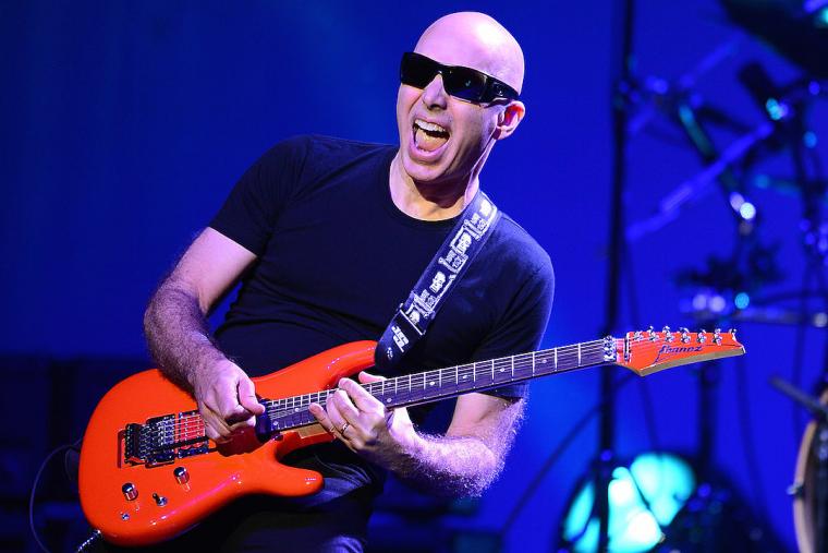 Ο JOE SATRIANI ΑΠΟΚΑΛΥΠΤΕΙ ΤΟ ΙΔΑΝΙΚΟ G3 LINE UP.