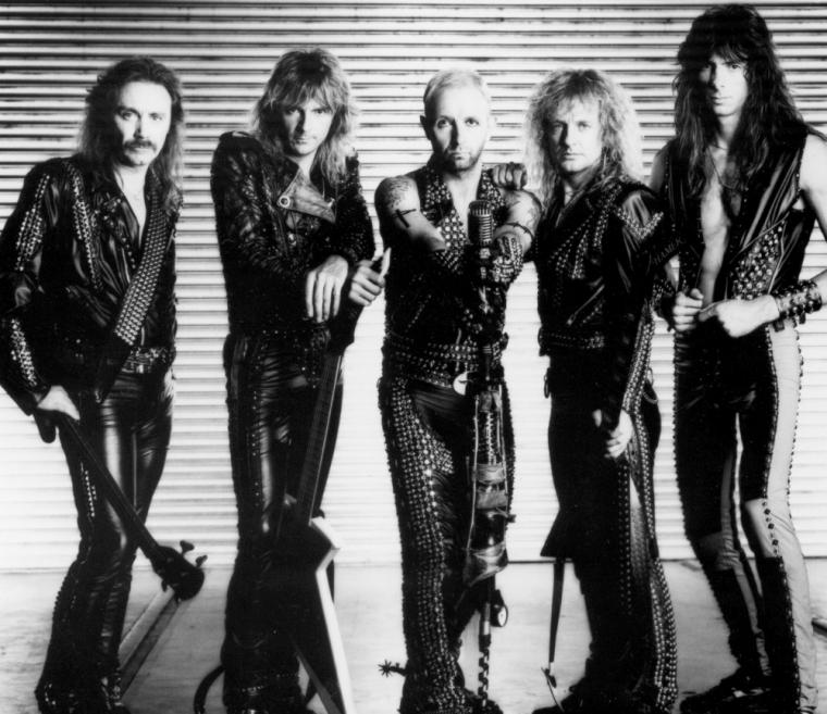 ROB HALFORD ON JUDAS PRIEST'S MTV SUCCESS - "OH, MY GOD, LOOK! IT'S ME ON THE TV AND THERE'S A SLICE OF PEPPERONI IN MY LEFT HAND"