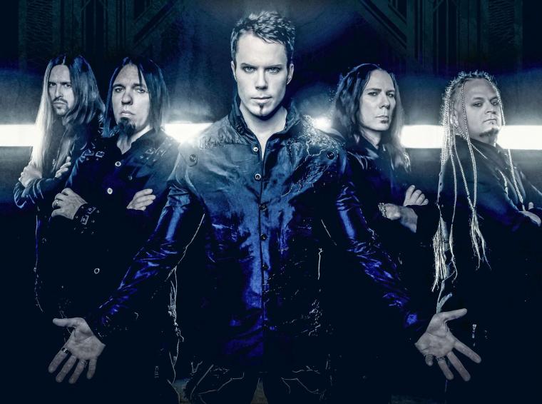 ΕΝΑ ΒΗΜΑ ΠΡΙΝ ΤΟ ΣΤΟΥΝΤΙΟ ΟΙ KAMELOT