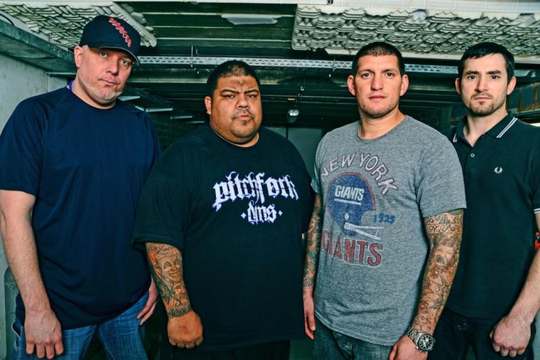 ΜΠΑΙΝΟΥΝ ΣΤΟΥΝΤΙΟ ΟΙ MADBALL