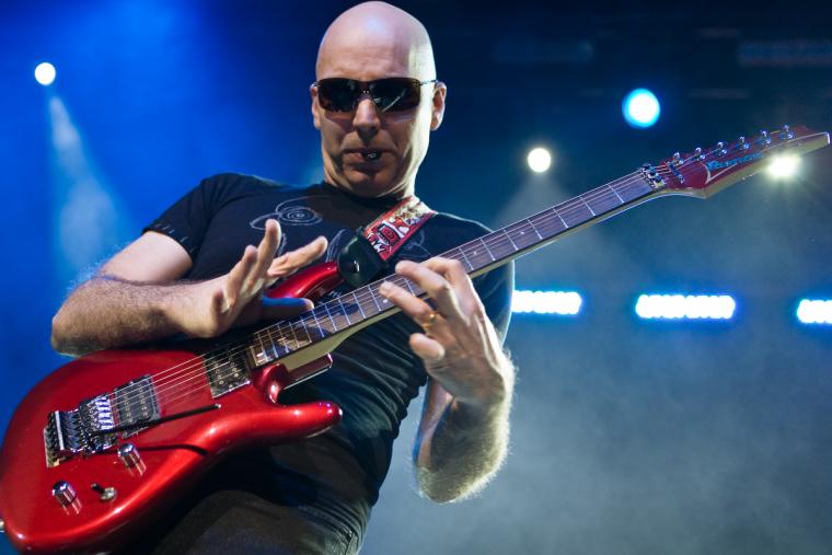 ΝΕΟ ALBUM ΑΠΟ ΤΟΝ JOE SATRIANI.