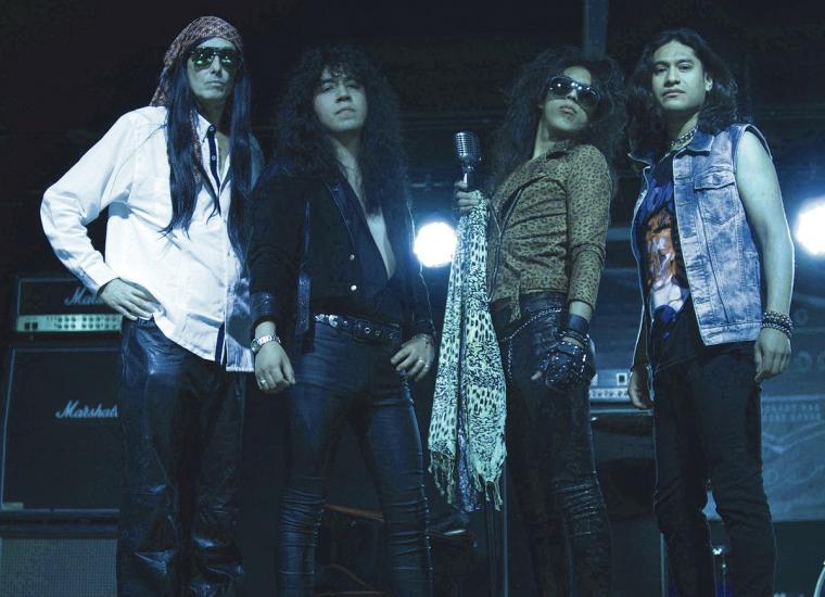 SAVAGE GRACE DEBUT "STAR CROSSED LOVERS" MUSIC VIDEO