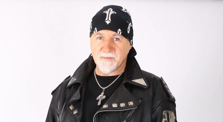 TONY MARTIN: YΠΕΓΡΑΨΕ ΜΕ ΤΙΣ ΒΑTTLEGOD PRODUCTIONS KAI DARK STAR RECORDS