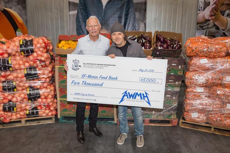 METALLICA ΚAΝΟΥΝ ΔΩΡΕΑ 5000$ ΣΤΗΝ SF-MARIN FOOD BANK