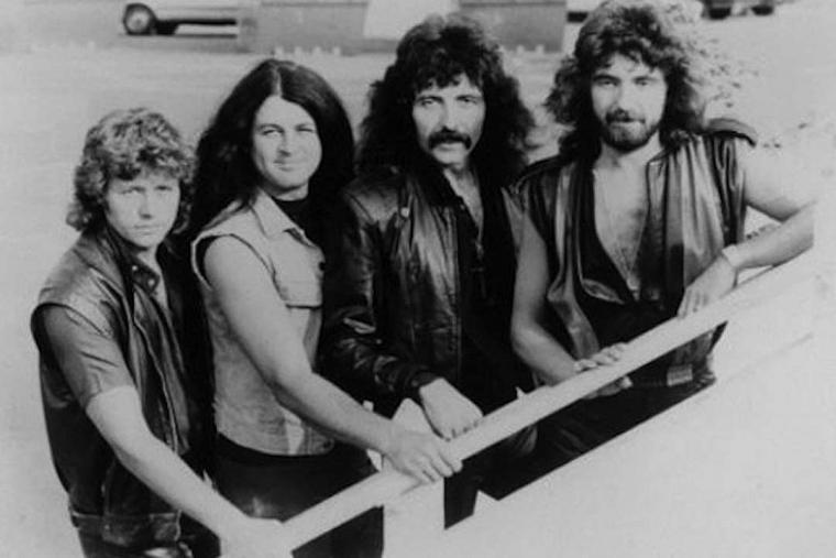 IAN GILLAN: ΕΤΣΙ ΜΠΗΚΑ ΣΤΟΥΣ BLACK SABBATH