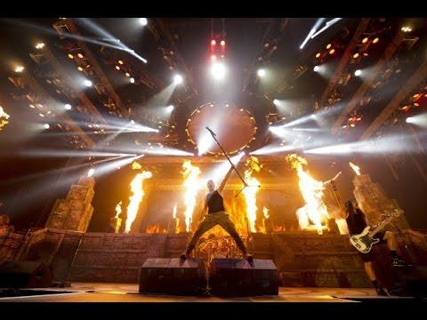 BRUCE DICKINSON: 'ΔΕΝ ΘΕΛΩ ΝΑ ΑΝΕΒΑΙΝΩ ΣΤΟ STAGE ΚΑΙ ΑΠΟ ΚΑΤΩ ΝΑ ΕΙΝΑΙ ΕΝΑ ΜΑΤΣΟ ΡΕΤΑΛΙΑ ΤΗΣ ΗΛΙΚΙΑΣ ΜΟΥ'